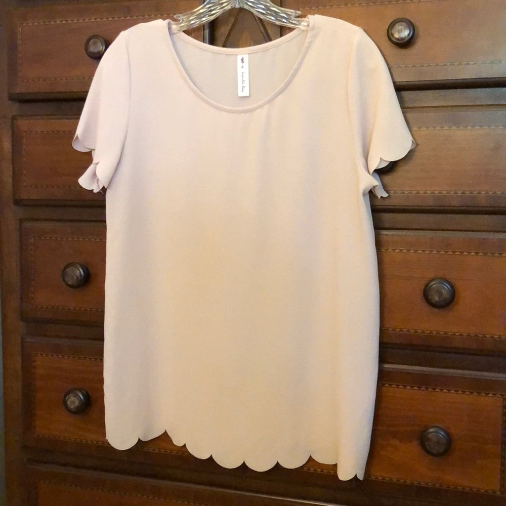 Pink short sleeve bouse